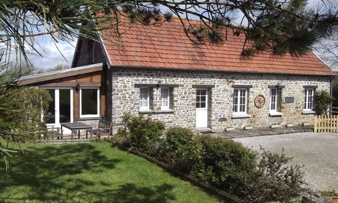 Neufmesnil House | Holiday home with 3 bedrooms