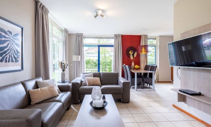 Andijk House | Holiday Home with jetty, 19 km. from Hoorn