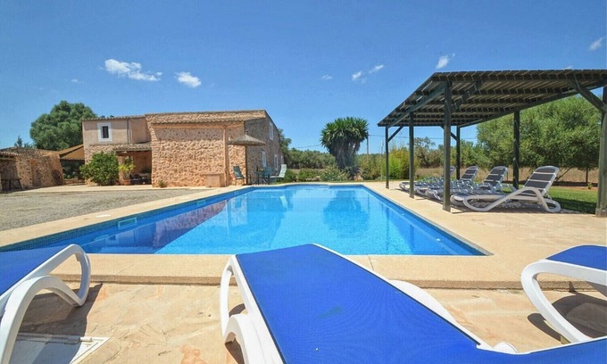 Felanitx House | Holiday Home 'Xim Vell' with Private Pool, Private Terrace and Wi-Fi