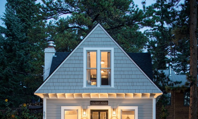 Green Mountain Falls Cottage | Holiday House - Modern Mountain Escape GMF Lic # 26