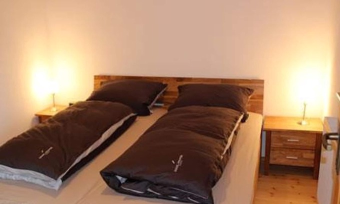 Waltersdorf Apartment | Holiday house, 4 bedrooms, 1x shower/WC; 1x sep. WC - Holiday House "Kraxlhütte"