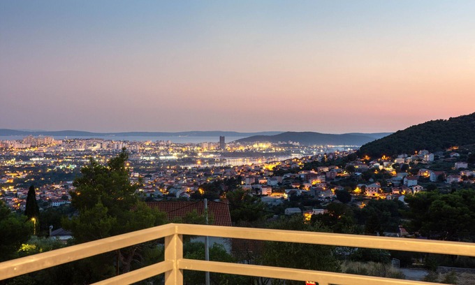 Klis House | Holiday house above Split, surrounded by amazing nature and greenery!