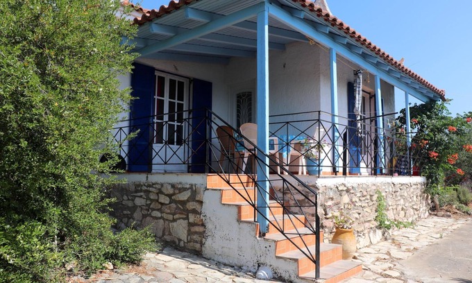 Kompi House | Holiday house amid olive groves, sea view, wifi | Messenia, Peloponnese