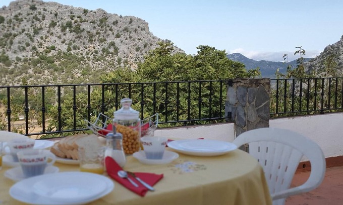 Benaocaz House | Holiday house Benaocaz for 1 - 6 persons - Holiday home