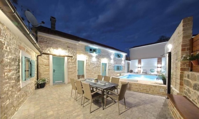 Donje Rastane House | Holiday house Donje Rastane for 1 - 10 persons with 5 bedrooms - Holiday home