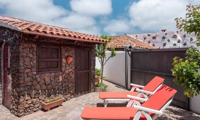 Buenavista del Norte House | Holiday house El Palmar for 1 - 3 persons with 2 bedrooms - Holiday home