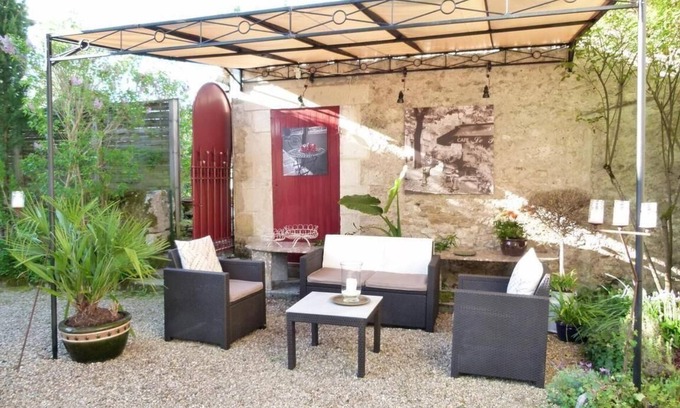 Gensac House | Holiday house Gensac for 1 - 6 persons with 2 bedrooms - Holiday home