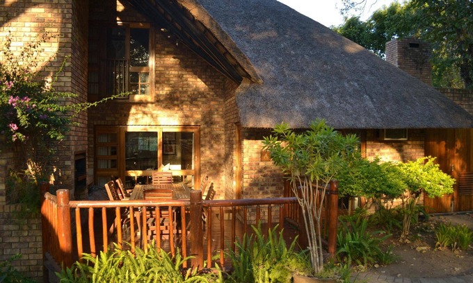Hazyview House | Holiday house Hazyview for 2 - 6 persons with 3 bedrooms - Twin house