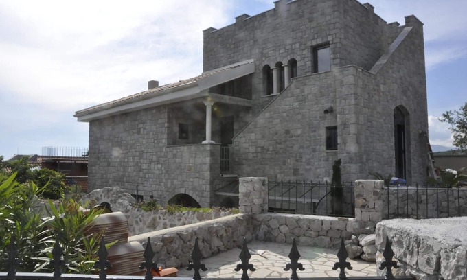 Klinci House | Holiday house Herceg Novi for 1 - 4 persons with 2 bedrooms - Holiday house