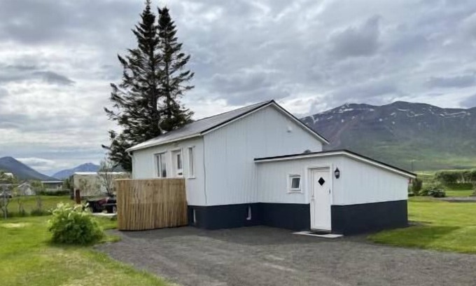 Hauganes House | Holiday house Hrísey for 1 - 4 persons with 2 bedrooms - Holiday home