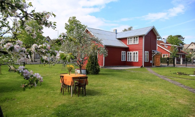 Palanga House | Holiday House in Central Palanga, 10 Mins To The Beach