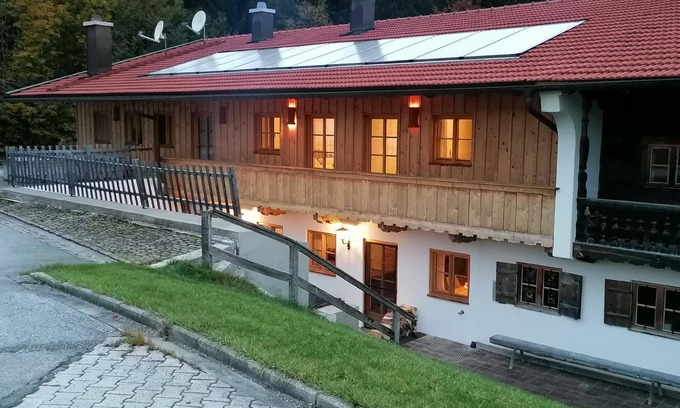 Miesbach House | Holiday house Miesbach for 1 - 6 persons with 3 bedrooms - Twin house