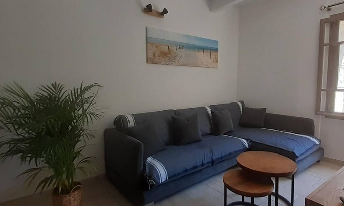 Mireval House | Holiday house Mireval for 1 - 5 persons with 2 bedrooms - Row house