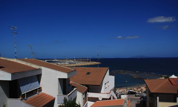 Porto Torres House | Holiday house near the beach with a wonderful sea view