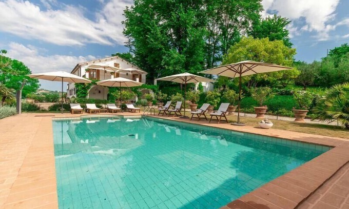Ripatransone House | Holiday house Ripatransone for 1 - 13 persons with 6 bedrooms - Holiday home