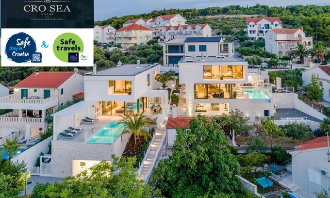 Sutivan House | Holiday house Sutivan for 1 - 16 persons with 6 bedrooms - Luxury holiday home