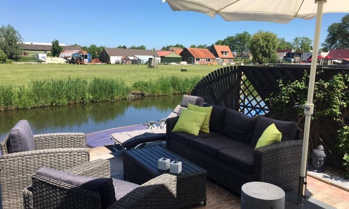 Onderdijk House | Holiday house Wervershoof for 1 - 4 persons with 2 bedrooms - Holiday house