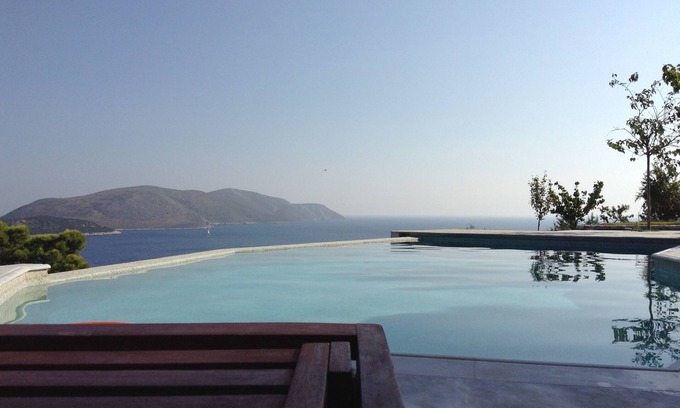 Atsitsa House | Holiday house with salt water pool and private beach in a wonderful, quiet location