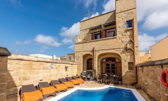 Ggantija House | Holiday house Xaghra for 1 - 6 persons with 3 bedrooms - Holiday home