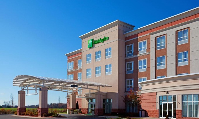 Aurora Hotel | Holiday Inn Aurora North - Naperville by IHG