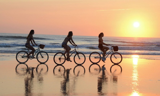 Daytona Beach Shores Hotel | Holiday Inn Express & Suites Oceanfront by IHG