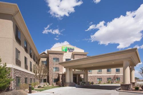 Los Alamos Hotel | Holiday Inn Express and Suites Los Alamos Entrada Park by IHG