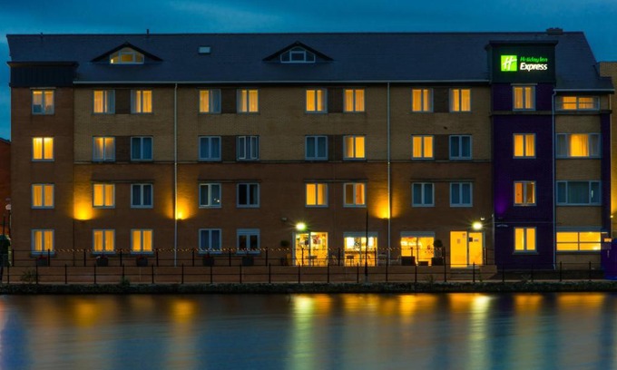 Atlantic Wharf Hotel | Holiday Inn Express Cardiff Bay by IHG