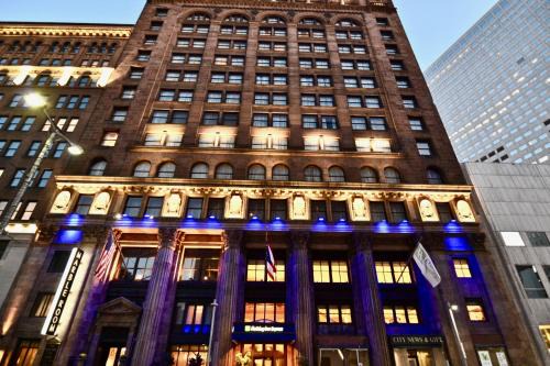 Gateway District Hotel | Holiday Inn Express Cleveland Downtown by IHG