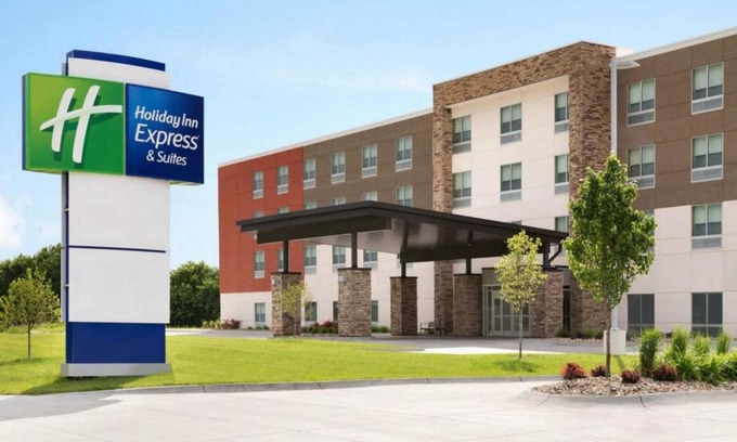 Ankeny Hotel | Holiday Inn Express - Des Moines - Ankeny by IHG