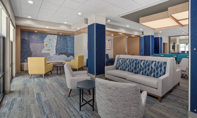 Hattiesburg Hotel | Holiday Inn Express Hattiesburg West Univ Area by IHG
