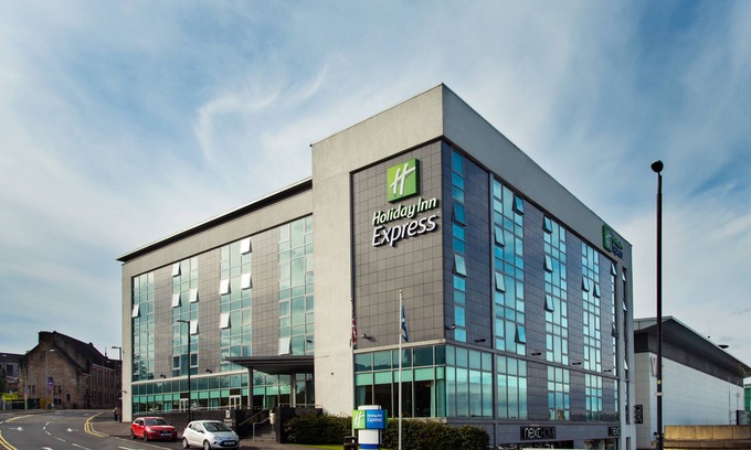 Hamilton Hotel | Holiday Inn Express Hamilton by IHG