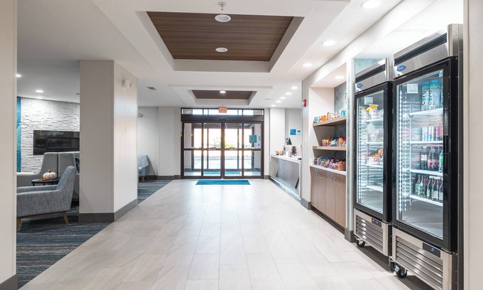 St. Robert Hotel | Holiday Inn Express Hotel & Suites St. Robert by IHG