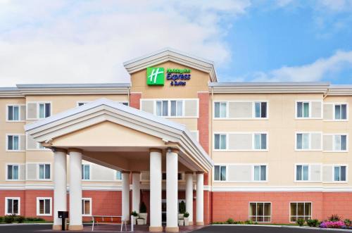 Chehalis Hotel | Holiday Inn Express Hotel & Suites Chehalis - Centralia by IHG