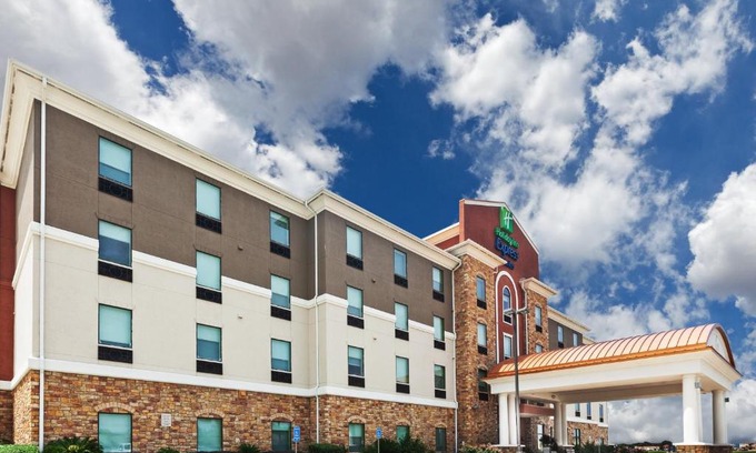 Port Arthur Hotel | Holiday Inn Express Hotel & Suites Port Arthur, an IHG Hotel