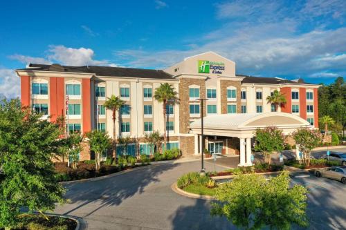 Saraland Hotel | Holiday Inn Express Hotel & Suites Mobile Saraland by IHG