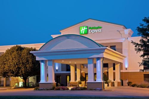 Plainfield Hotel | Holiday Inn Express Indianapolis Airport by IHG