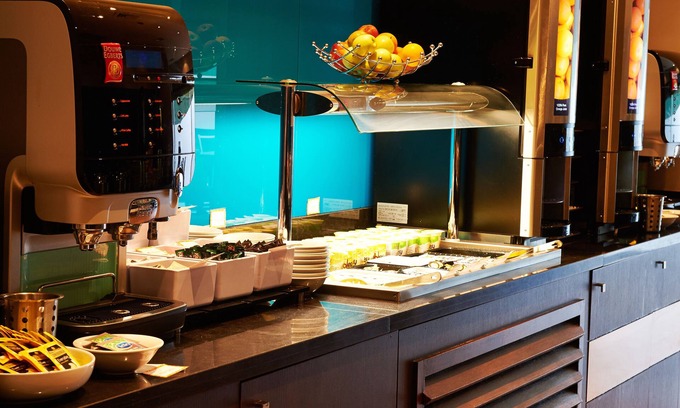 Broadheath Hotel | Holiday Inn Express Manchester Airport by IHG