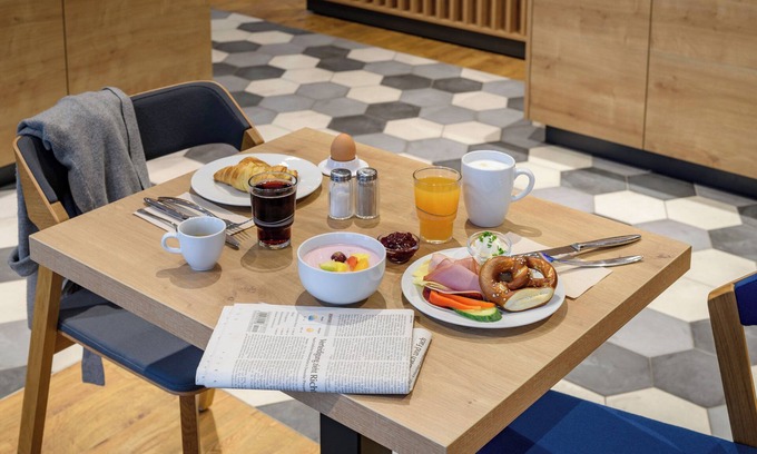 Erding Hotel | Holiday Inn Express Munich Airport - Erding by IHG