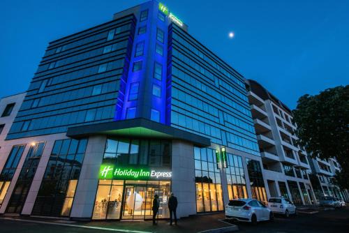 Quartier Saint-Clement - Jardin des Plantes Hotel | Holiday Inn Express - Rouen Centre - Rive Gauche by IHG