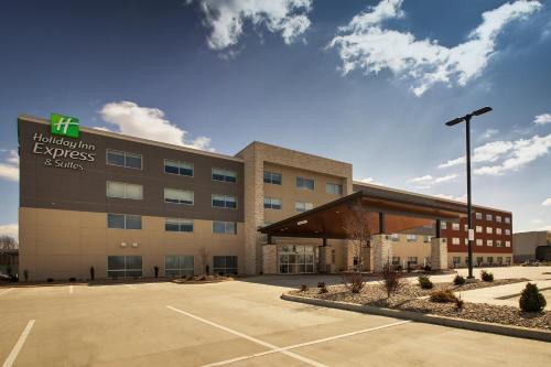 Mount Vernon Hotel | Holiday Inn Express & Suites - Mount Vernon by IHG