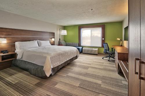 Polvadera Hotel | Holiday Inn Express Socorro by IHG