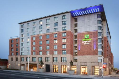Lowertown Hotel | Holiday Inn Express & Suites Downtown Ottawa East by IHG