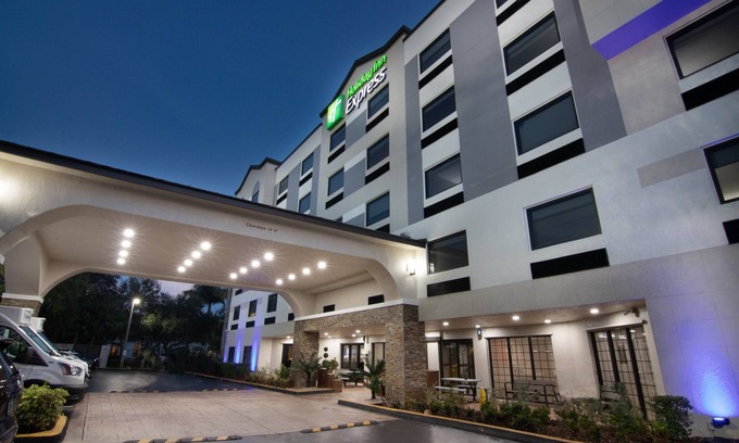 Davie Hotel | Holiday Inn Express & Suites Ft. Lauderdale Airport West by IHG