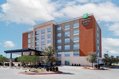 Moore Hotel | Holiday Inn Express & Suites Moore by IHG