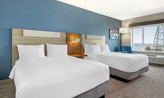Astoria Hotel | Holiday Inn Express & Suites Astoria by IHG