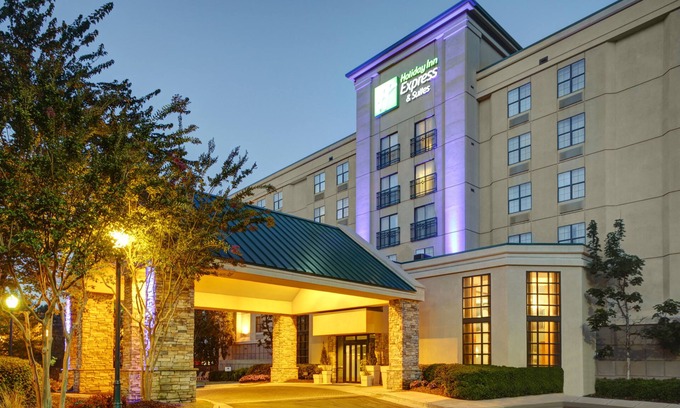 Lindbergh Hotel | Holiday Inn Express & Suites Atlanta Buckhead by IHG