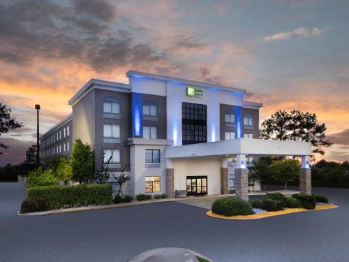 Augusta Hotel | Holiday Inn Express & Suites Augusta West - Ft Gordon Area by IHG
