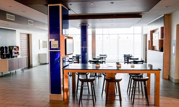 Blythe Hotel | Holiday Inn Express & Suites Blythe by IHG