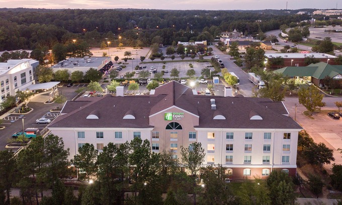 Harbison Hotel | Holiday Inn Express & Suites Columbia-I-26 @ Harbison Blvd by IHG