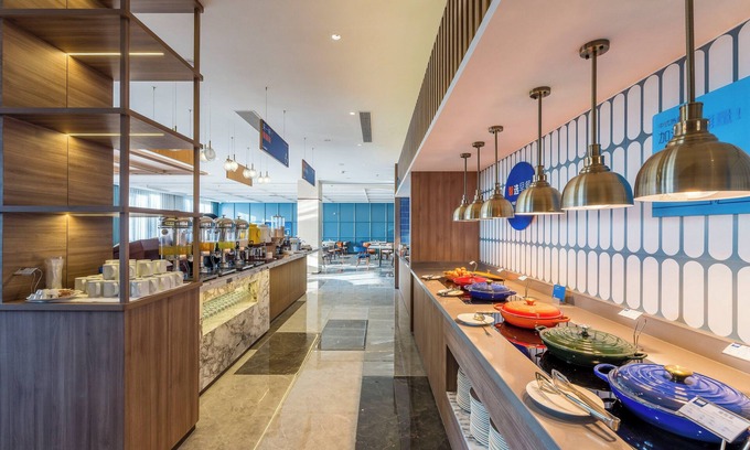Yuhuan County Hotel | Holiday Inn Express Yuhuan Wetland Park by IHG